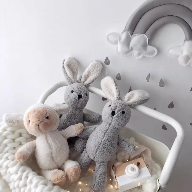 peluche lapin gris