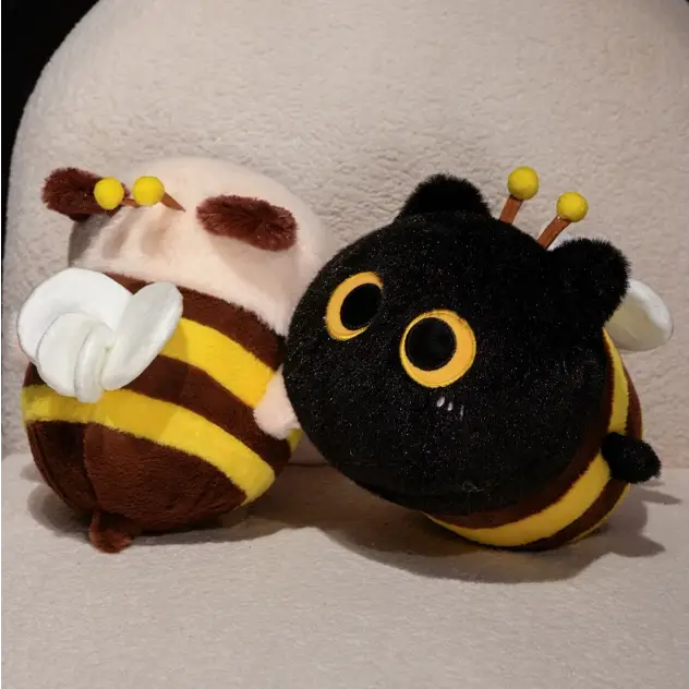 abeille en peluche