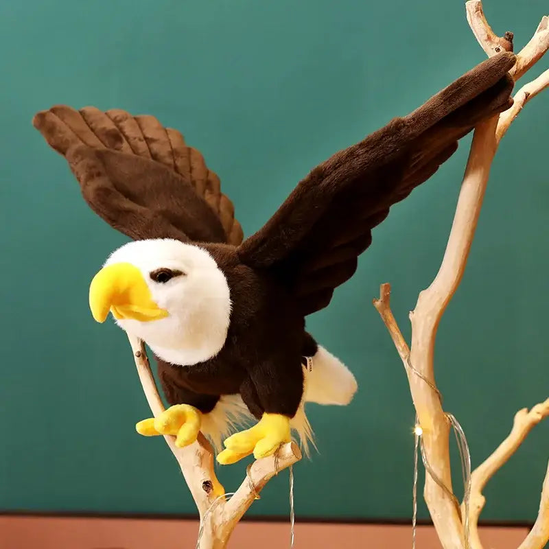 aigle en peluche