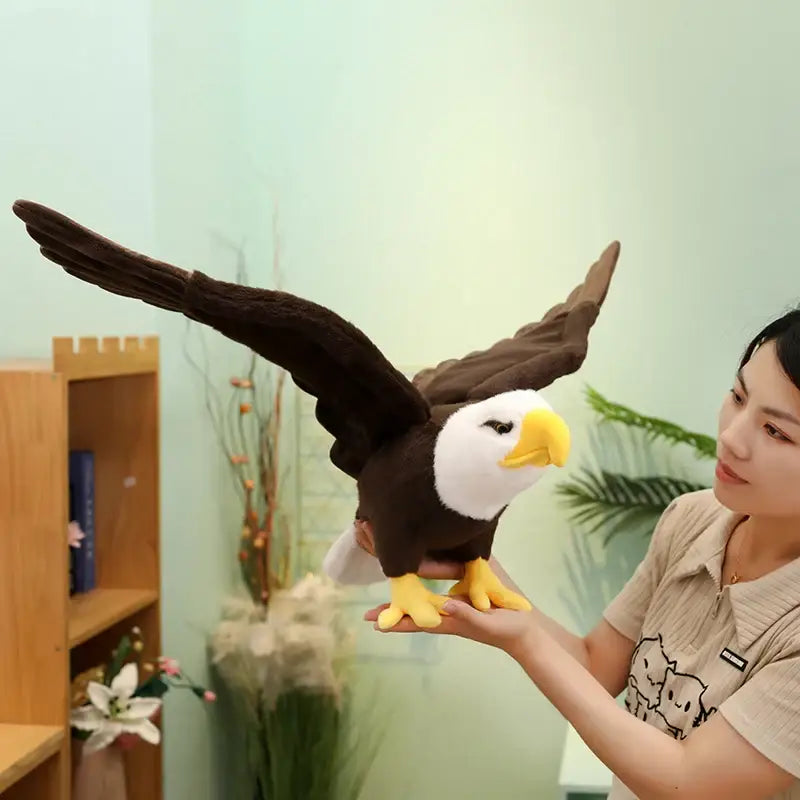 aigle en peluche