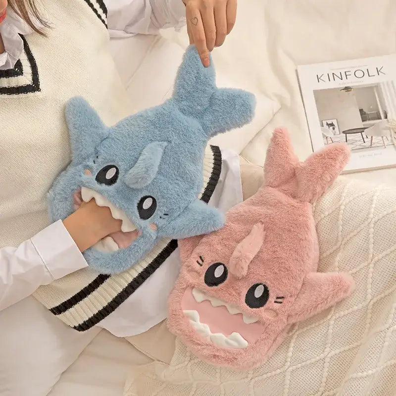 bouillotte peluche requin