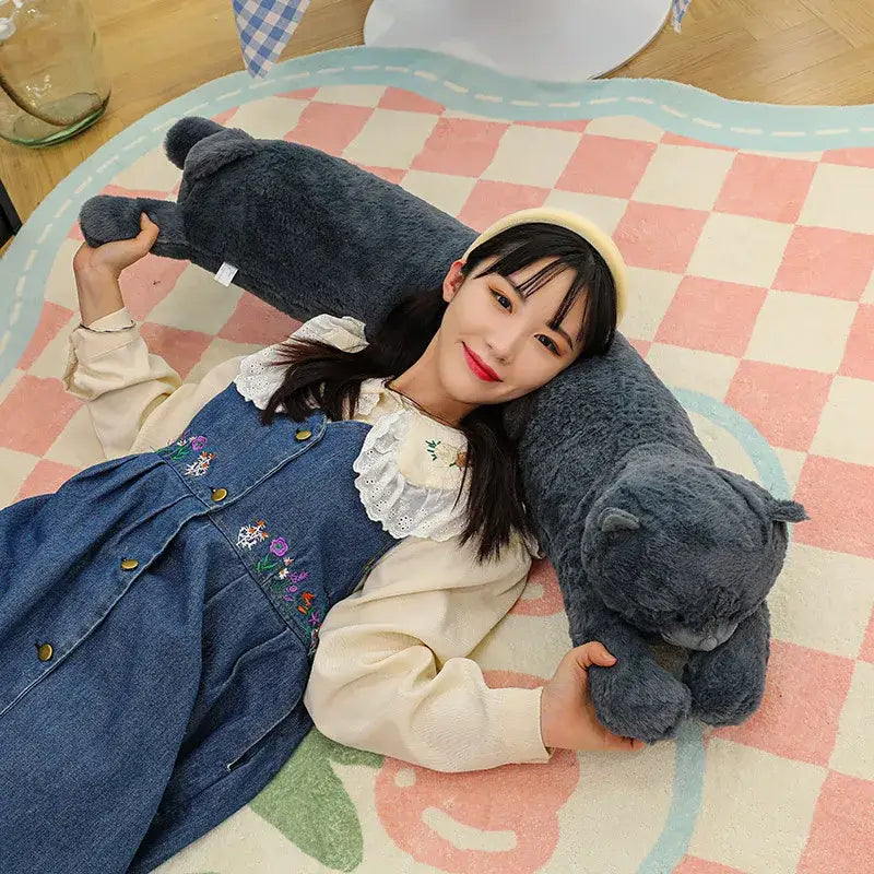 chat en peluche gris