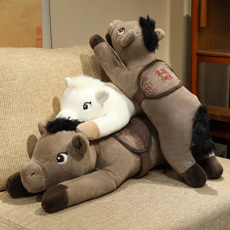 cheval en peluche geant