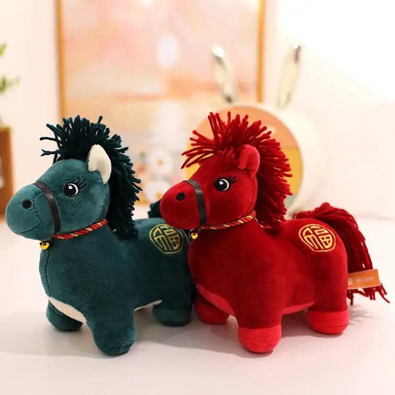 cheval jouet peluche