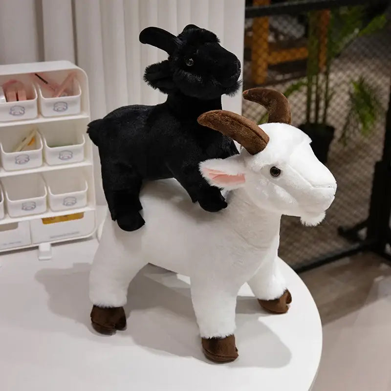 chèvre en peluche