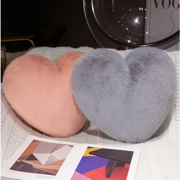 coeur en peluche