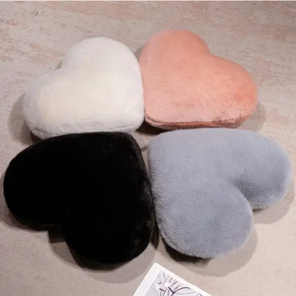 coeur en peluche
