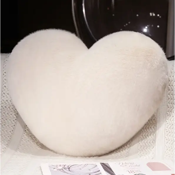 coeur en peluche