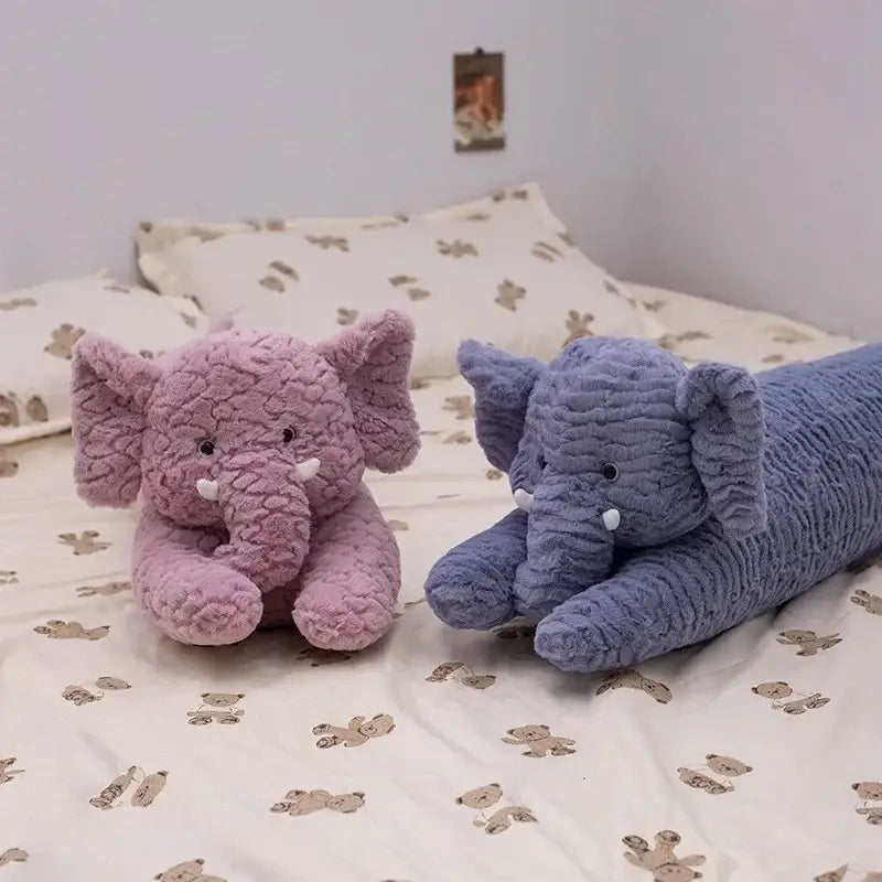elephant en peluche geant