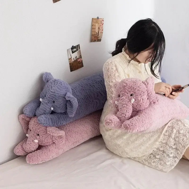 elephant en peluche geant