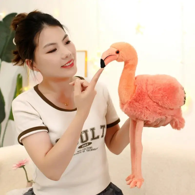 flamant rose en peluche