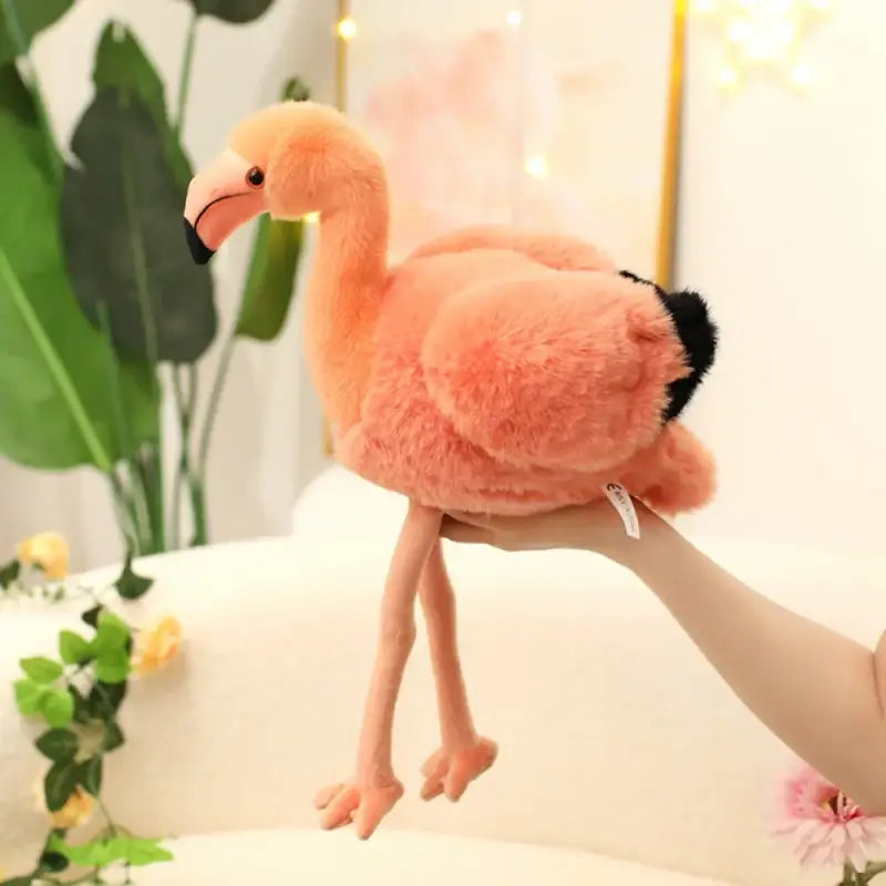 flamant rose en peluche