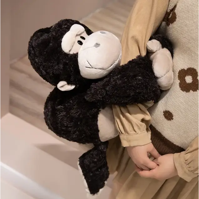 gorille en peluche