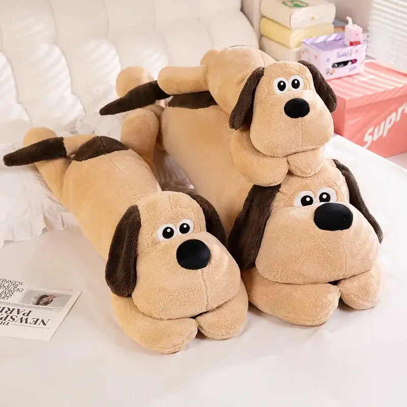 grand chien en peluche
