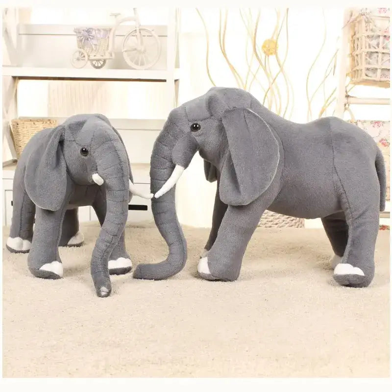gros elephant en peluche