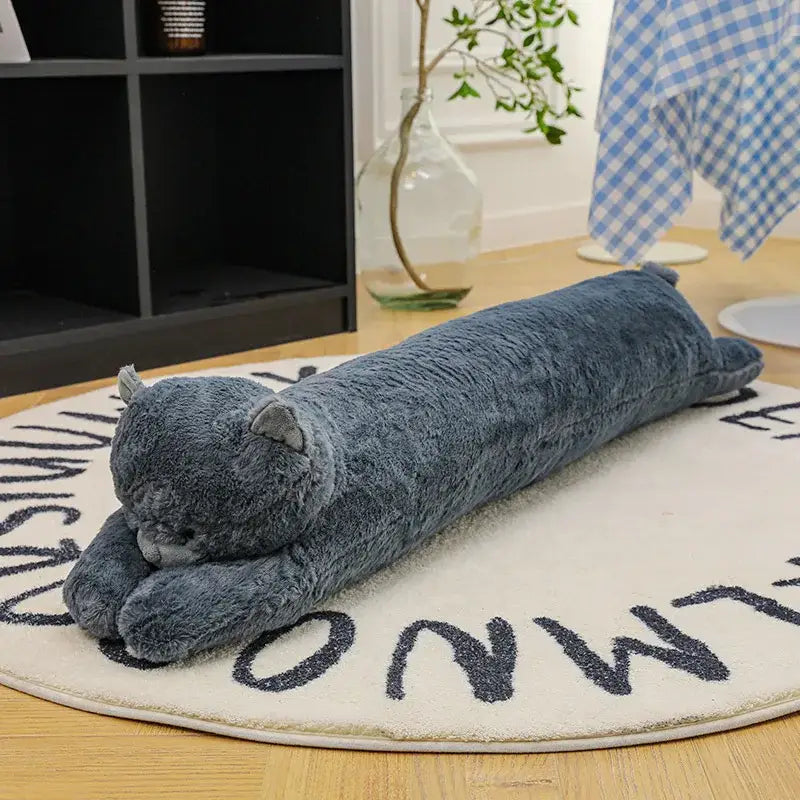 chat en peluche gris