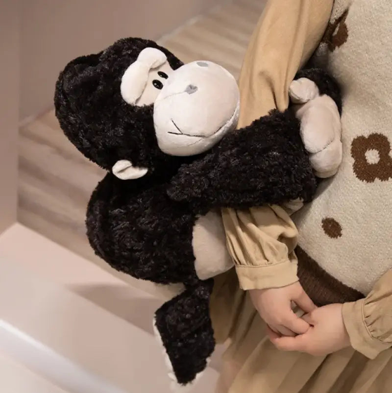 gorille en peluche