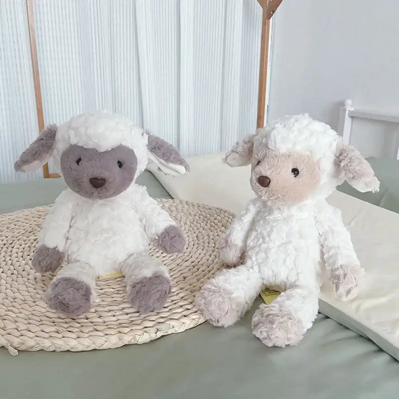 petite peluche mouton