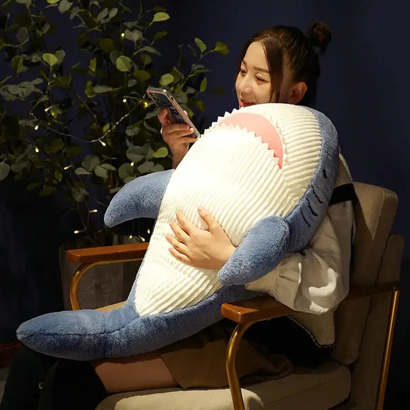 requin en peluche