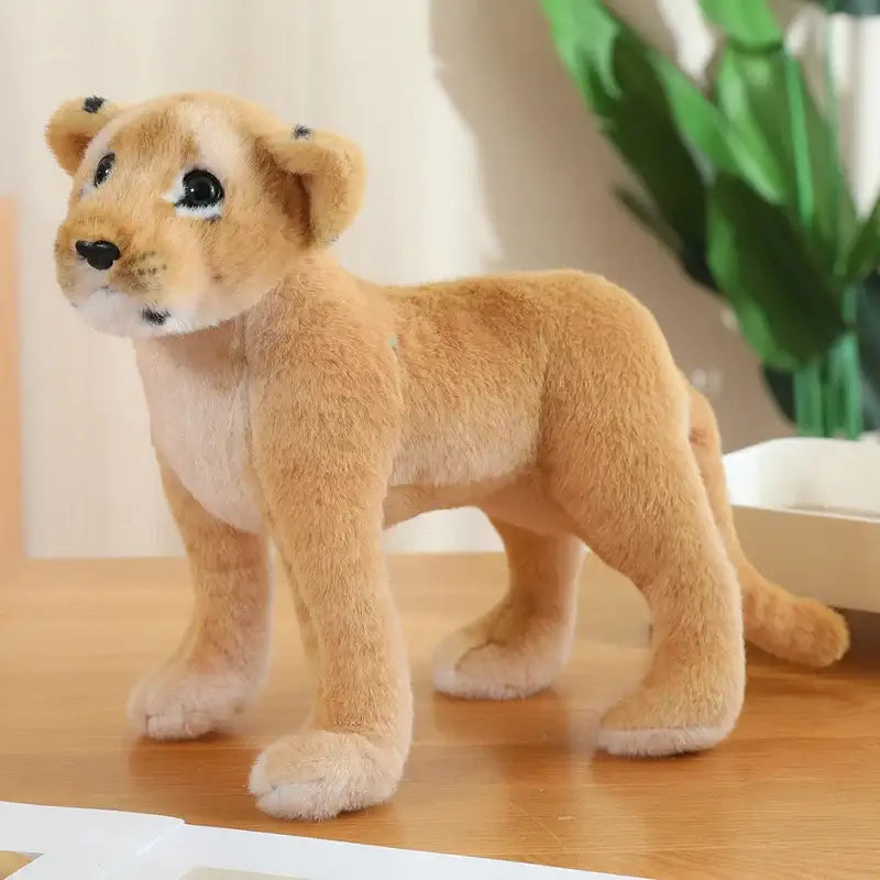 lionne en peluche - Lion Mom / 22x38 cm