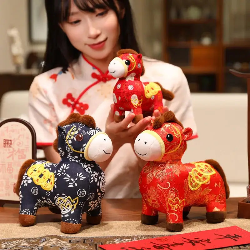 cheval jouet peluche