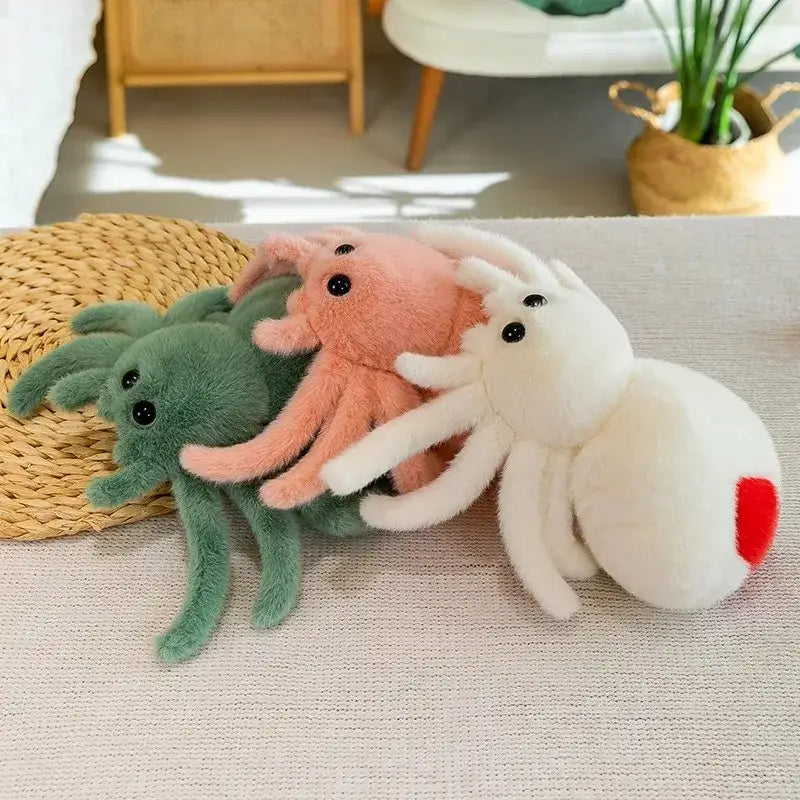 araignée en peluche