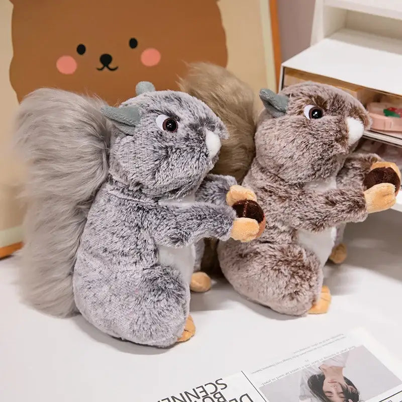 ecureuil bébé en peluche