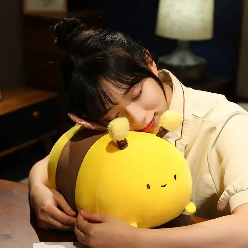 peluche abeille geante