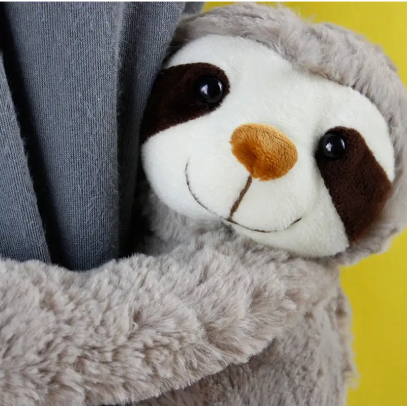 paresseux en peluche