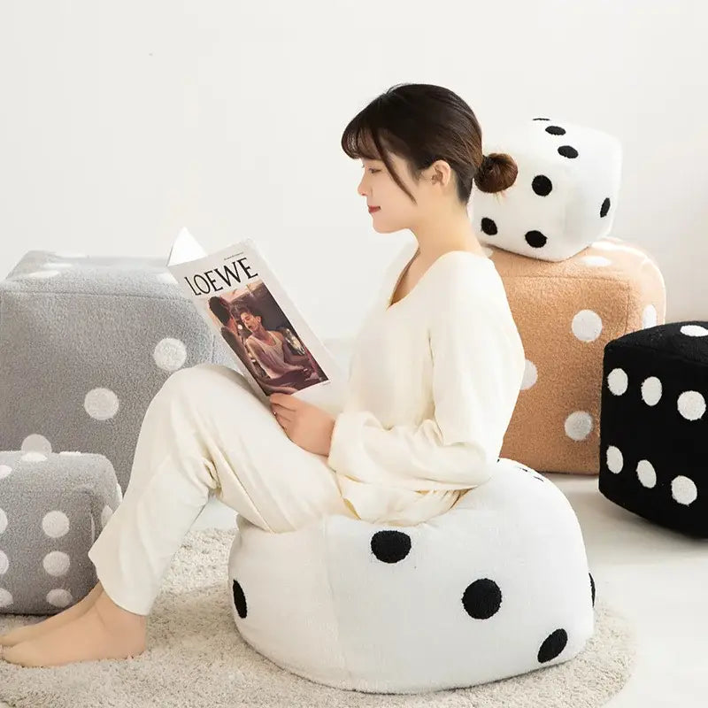 dé en peluche