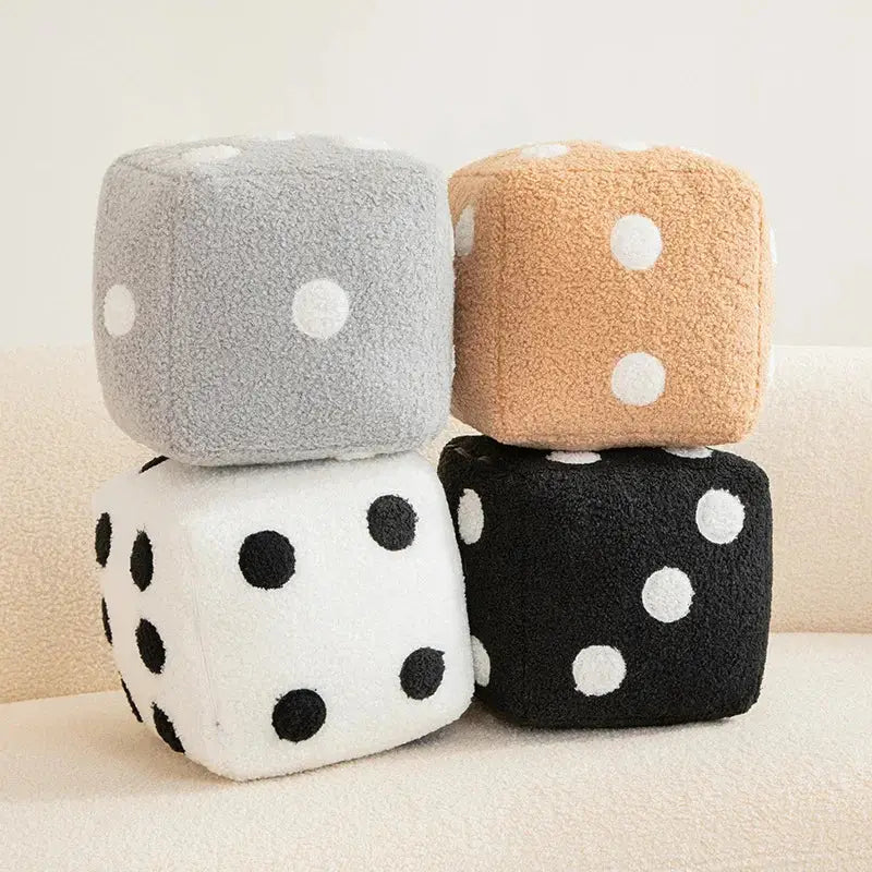 dé en peluche