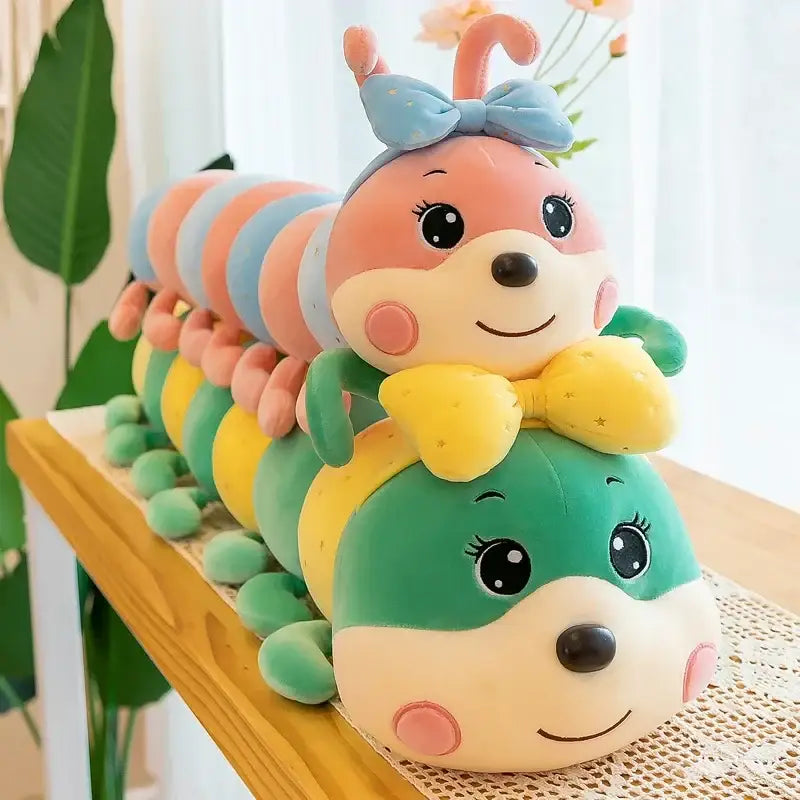 peluche chenille géante