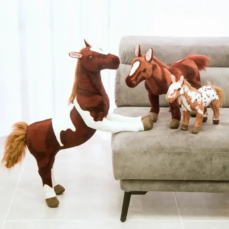 peluche cheval realiste