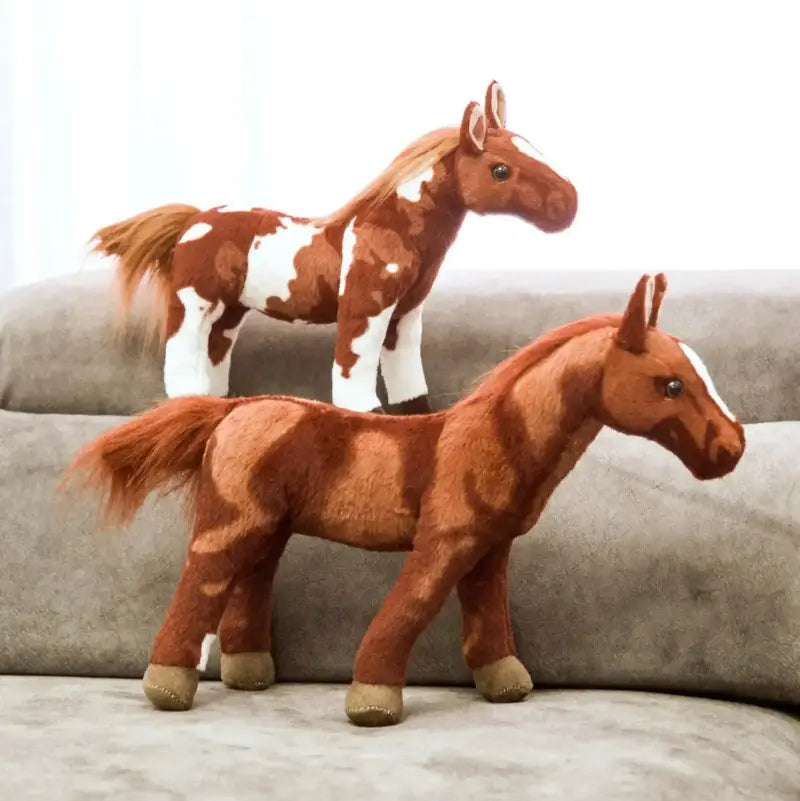 peluche cheval realiste