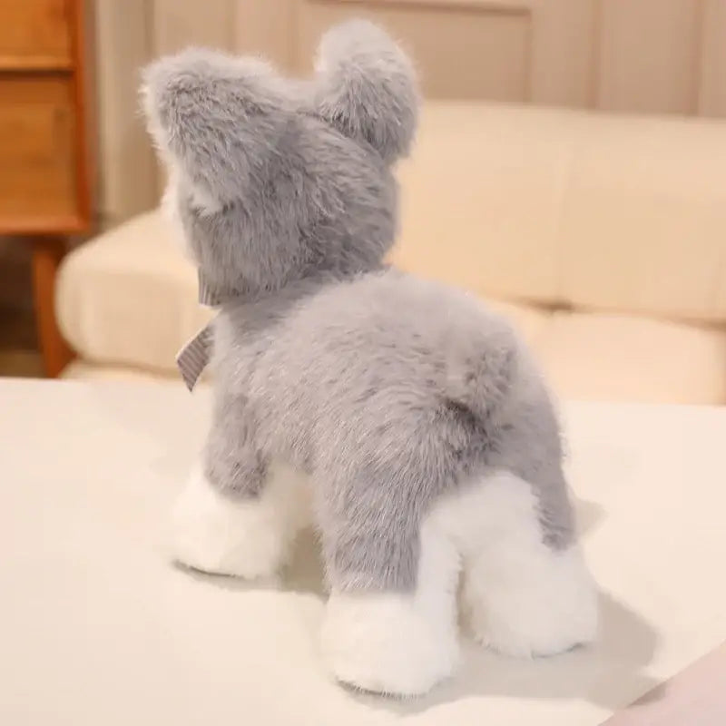 peluche chien et gris blanc