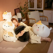 peluche coussin chat japonais