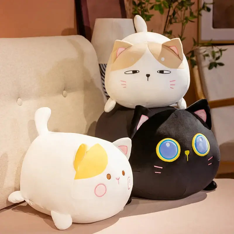 peluche coussin chat japonais