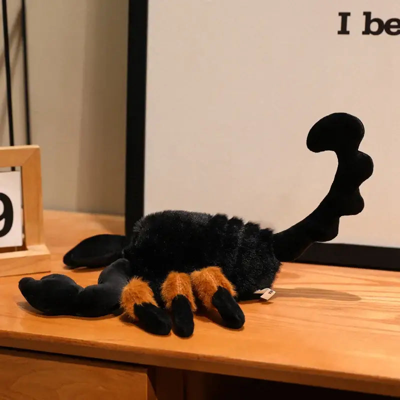 peluche de scorpion