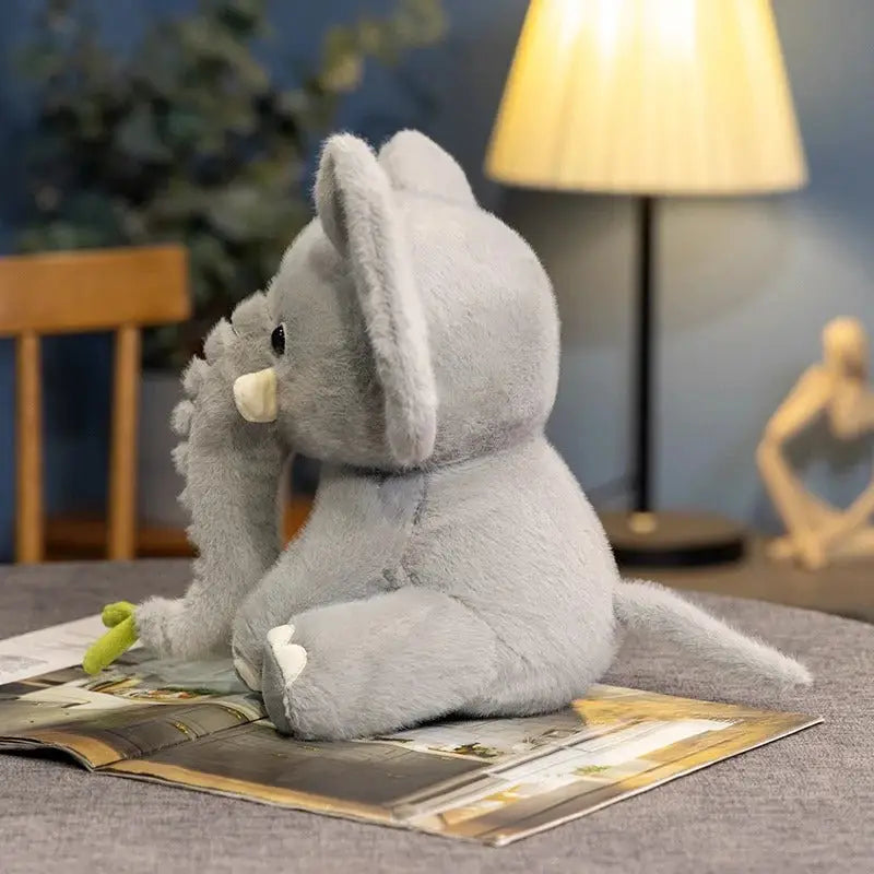 peluche éléphant gris