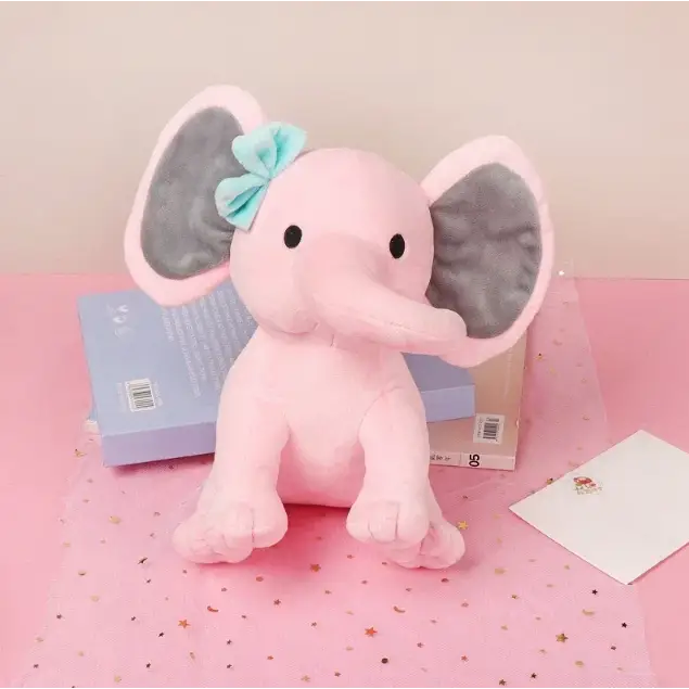 peluche éléphant rose