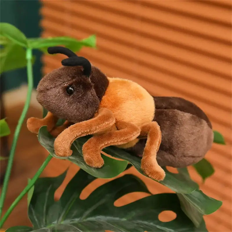 peluche fourmi