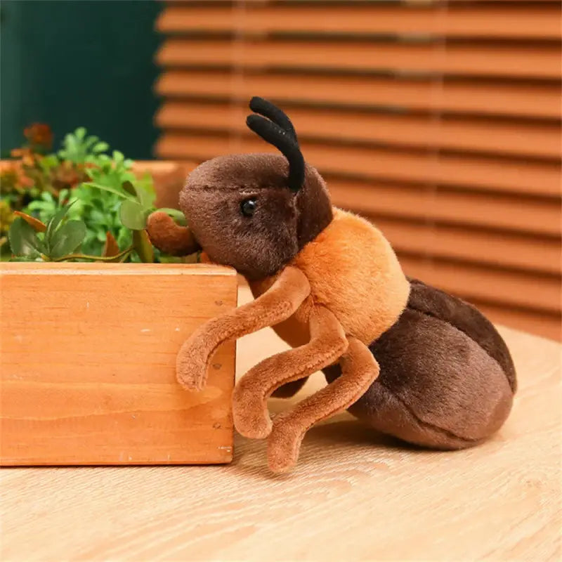 peluche fourmi