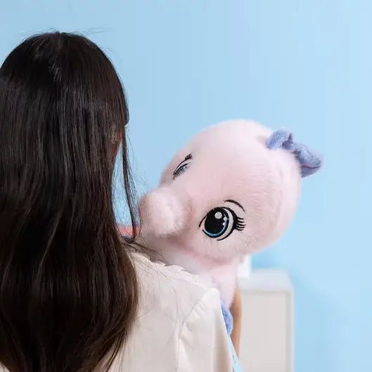 peluche hippocampe rose