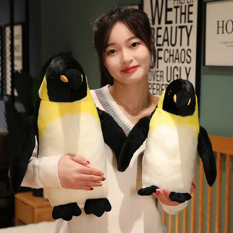 peluche pingouin gros yeux