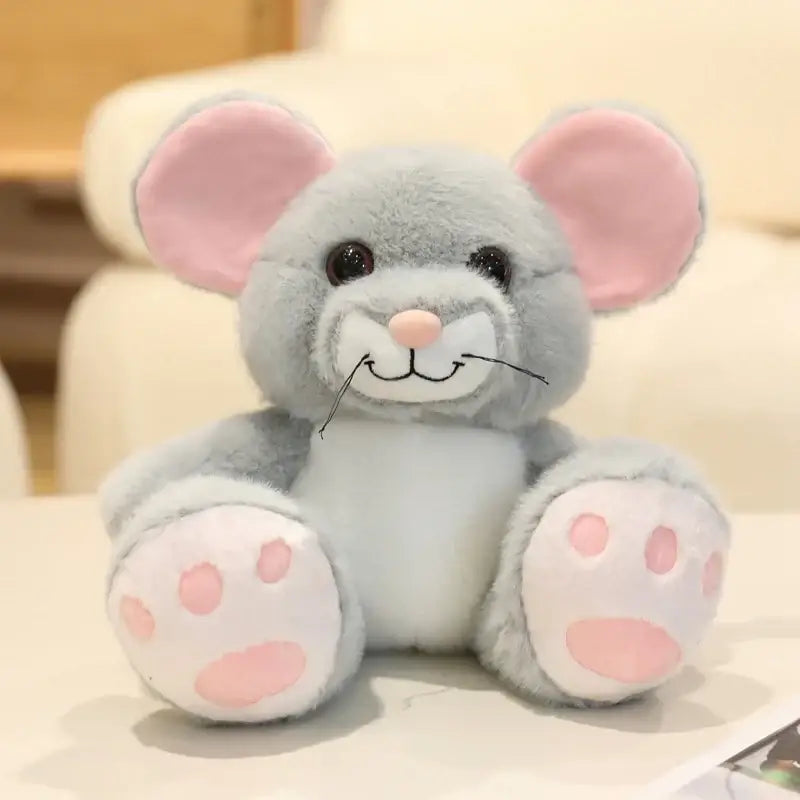 peluche souris gris