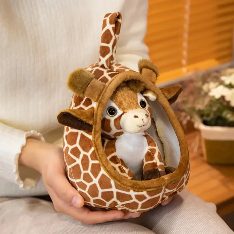 petite peluche girafe