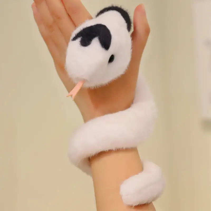 serpent en peluche