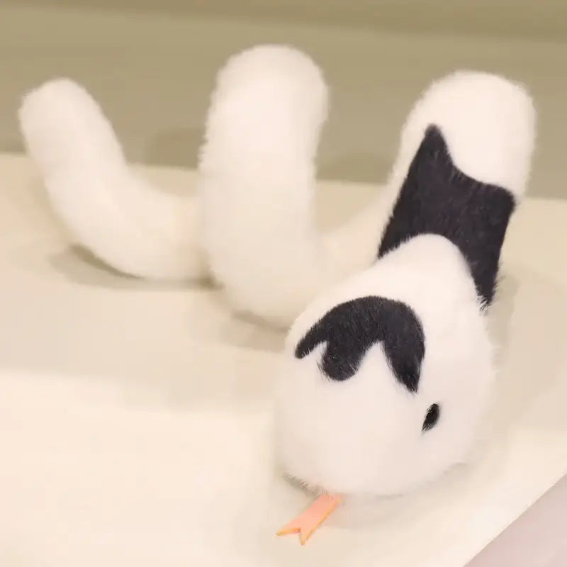 serpent en peluche