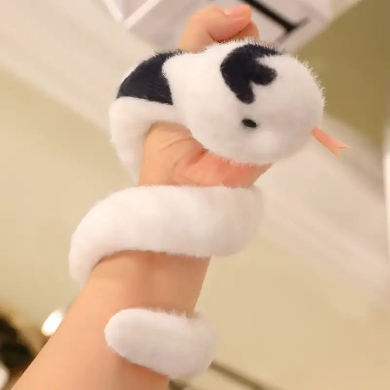 serpent en peluche
