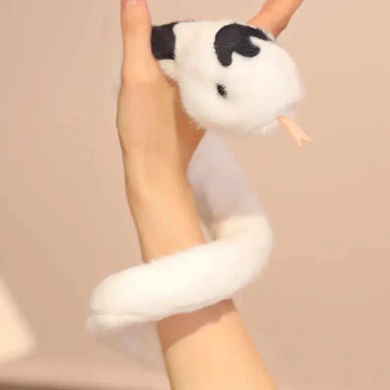 serpent en peluche